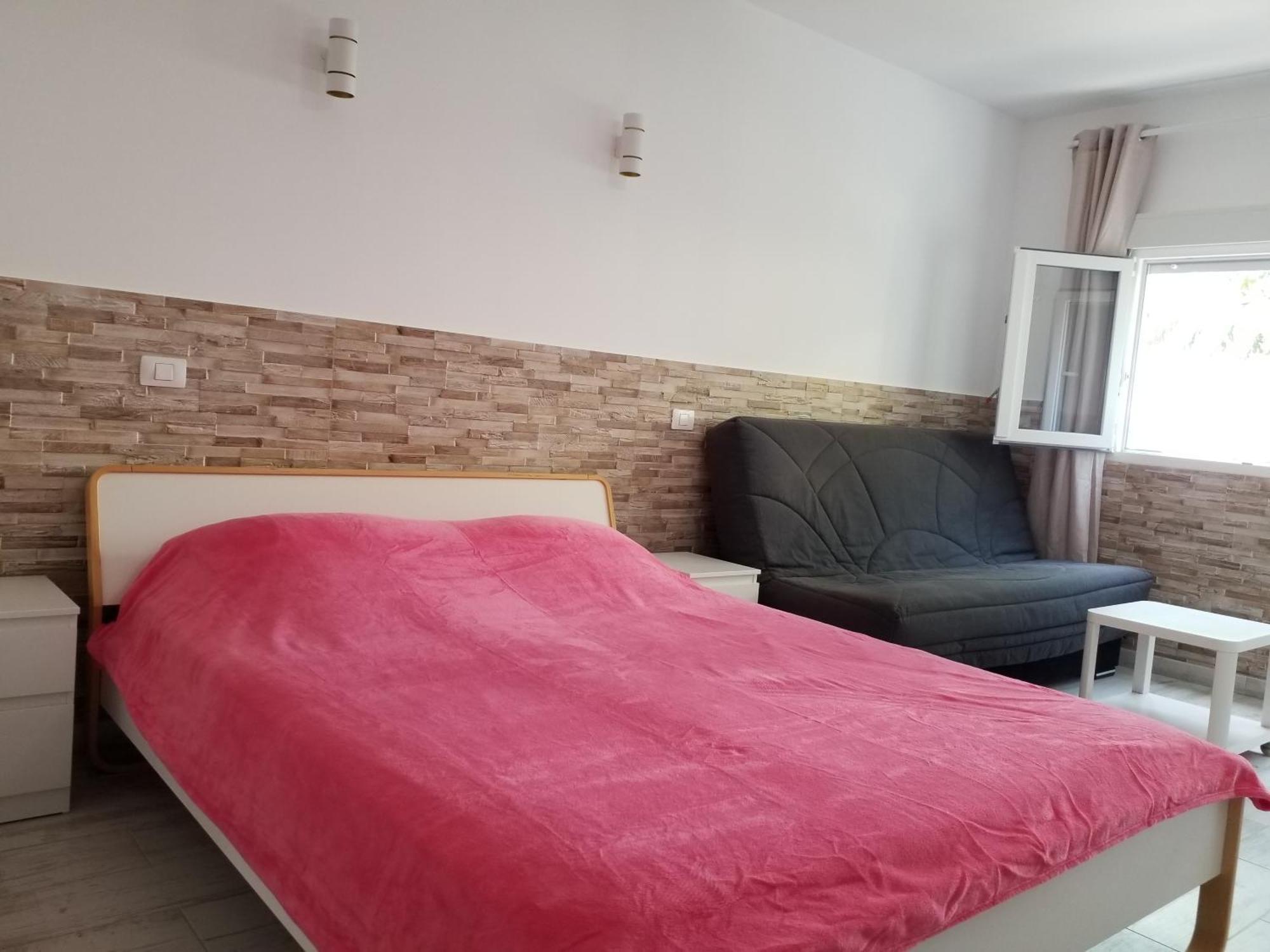 Designer 1 Bedroom White Tree 2 Minutes To The In The Center, Puerto De La Cruz, Tenerife Apartment *