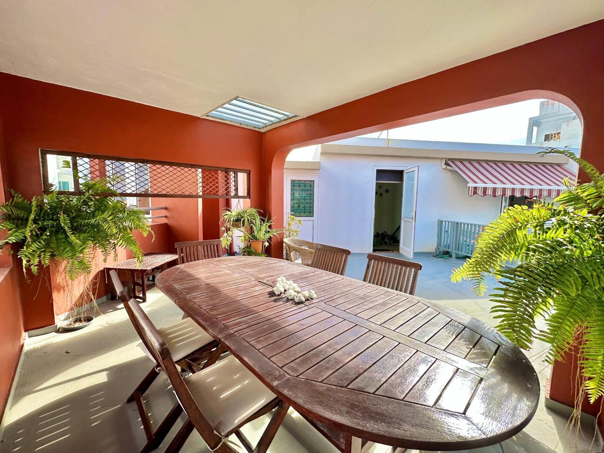 La Hoya Downtown Apartment