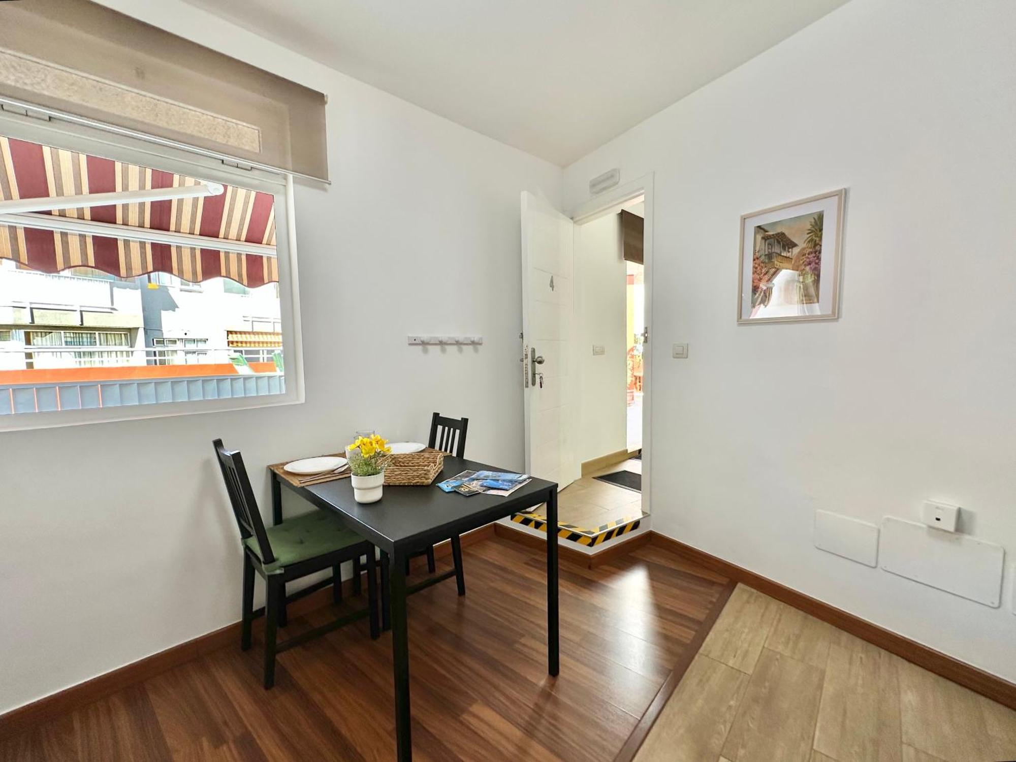 La Hoya Downtown Apartment