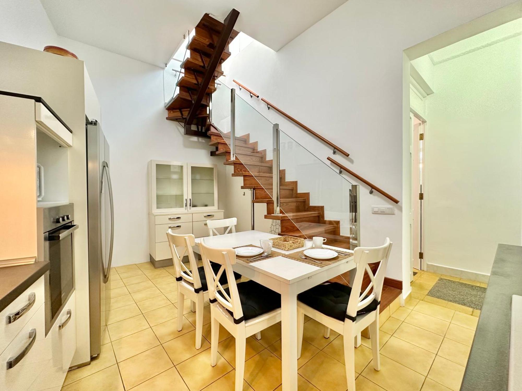 La Hoya Downtown Apartment