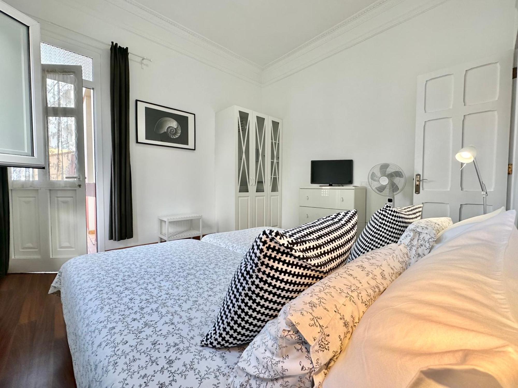 La Hoya Downtown Apartment