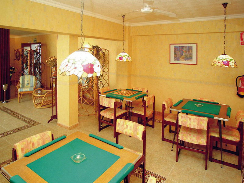 Monopol Hotelli 3*