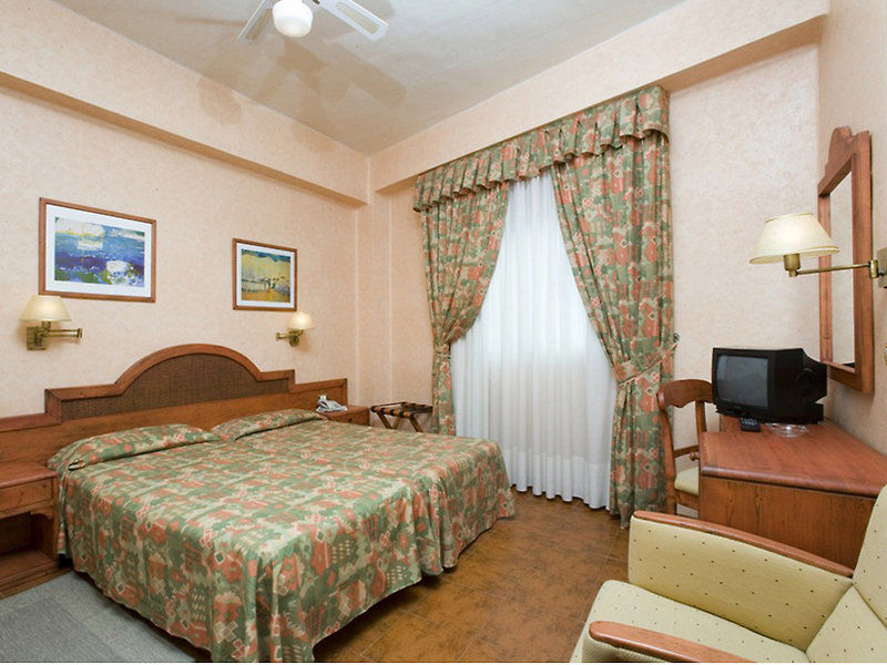 Hotelli Monopol Puerto de la Cruz (Tenerife)