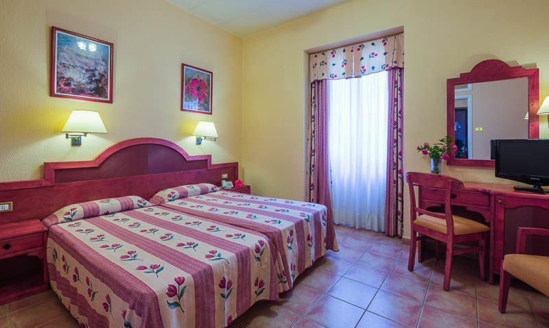 Monopol Hotelli 3*