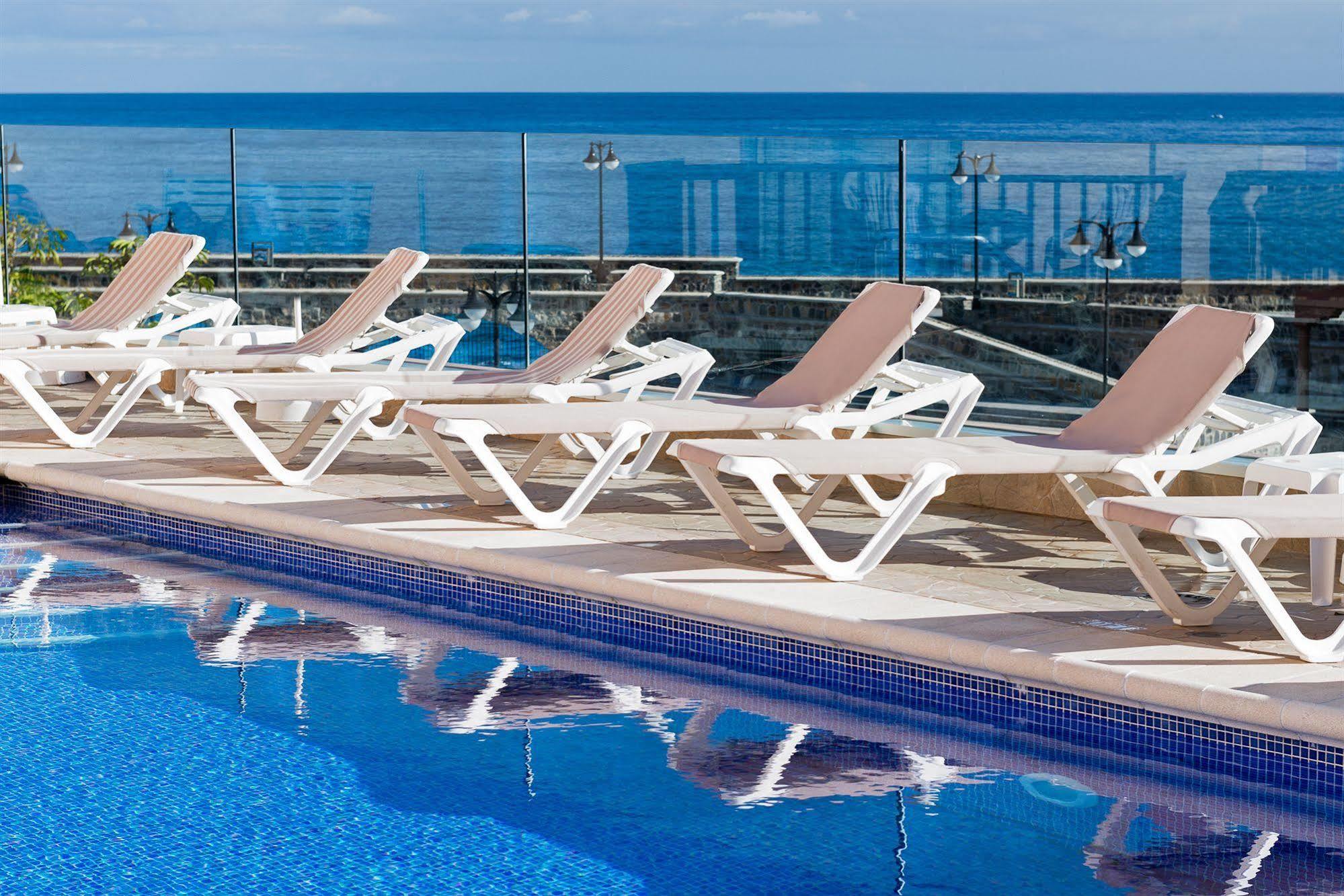 Monopol Hotelli Puerto de la Cruz (Tenerife)