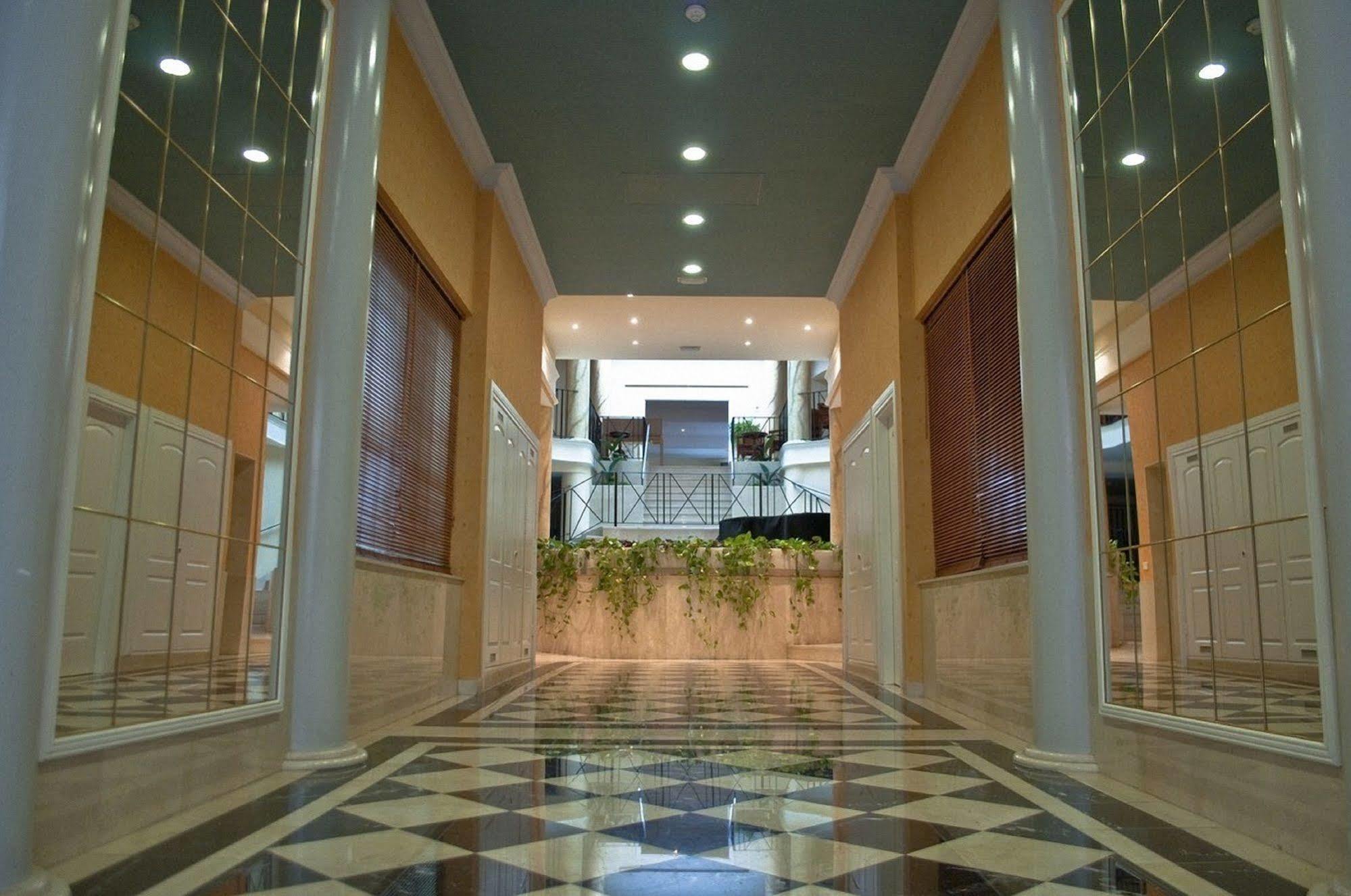 Rf Astoria - Adults Only Khách sạn