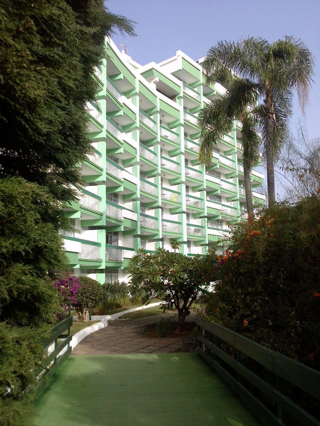 Parque Vacacional Eden Resort