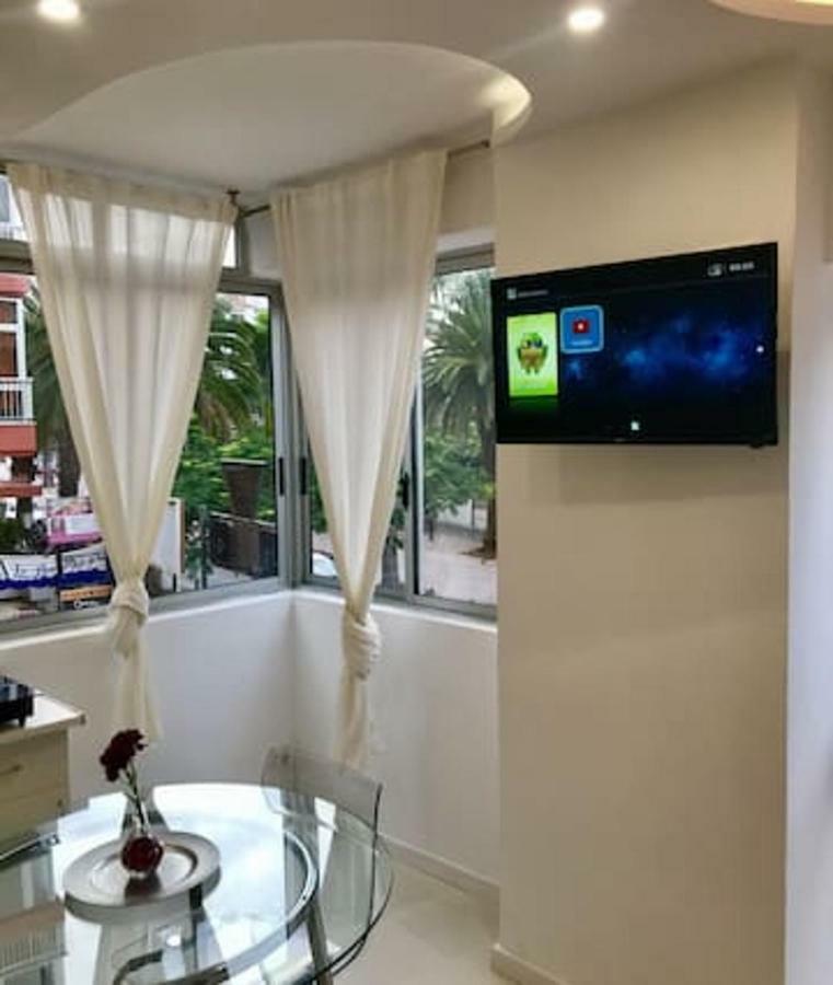 Avenida Familia De Betancourt Y Molina Apartment *