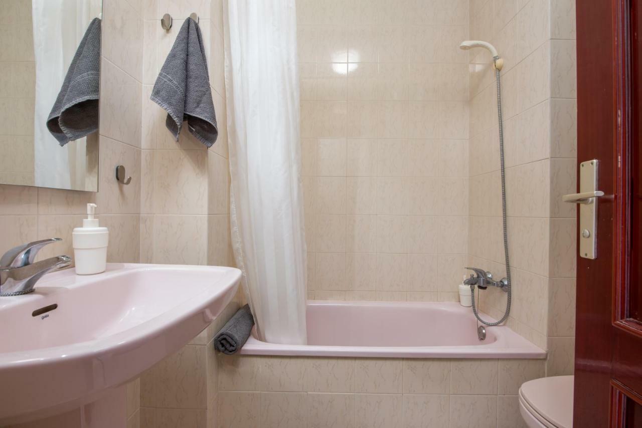 Estudio Nuevo En Apartment *