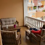 Quiet Apartament With Terrace And Pool