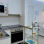 Estudio muy cerca de la playa.
