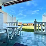 Studio With Direct View Of The Atlantic, Heated Pool, Wifi, 250 Meters To The Beach