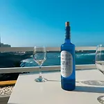 Apto. En Primera Linea De Playa