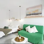 Paradise Studio Belair Wifi, Piscina, Parking