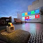 La Terraza! Studio Apartment