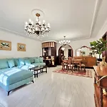 Maison Chandelier