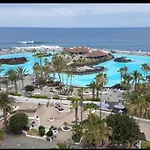 Estudio Ático Sol y Playa piscina