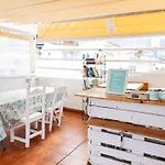 Puerto Nest Hostel