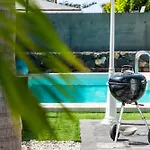 Holiday Home Sara De Lujo Piscina Privada Climatizada