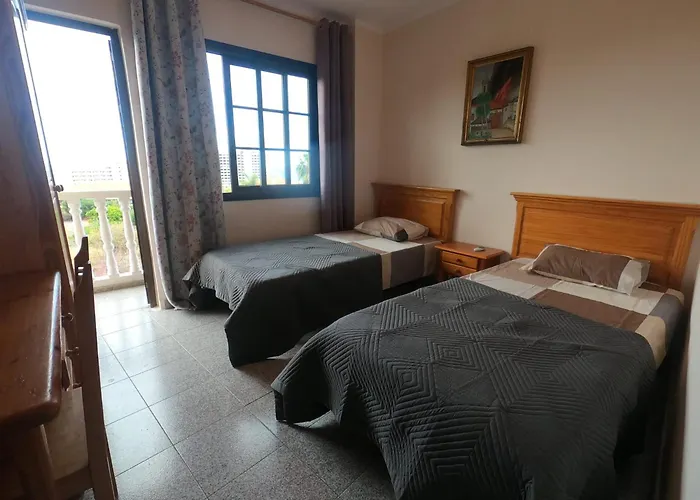 Twin Room At Villa Lila