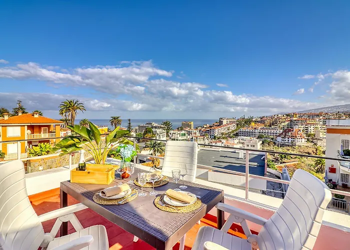 Spacious Penthouse With King-Size Bed, Huge Terrace, Ocean & Teide View