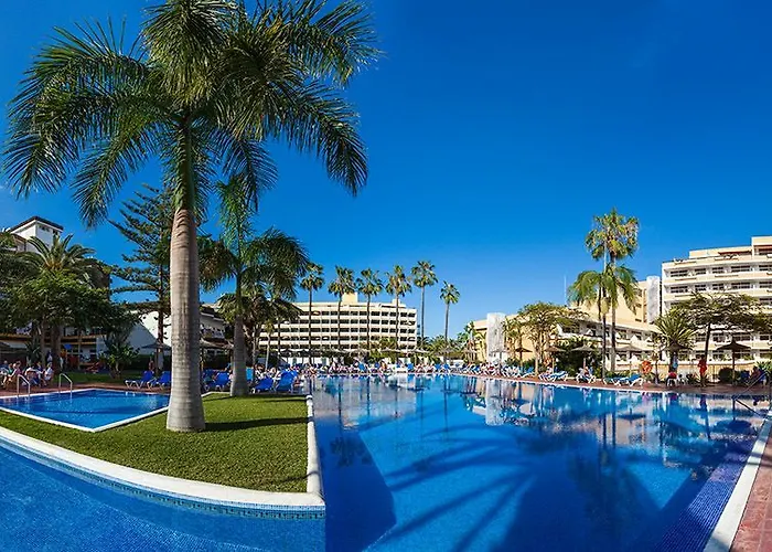 Complejo Blue Sea Puerto Resort compuesto por Hotel Canarife y Bonanza Palace