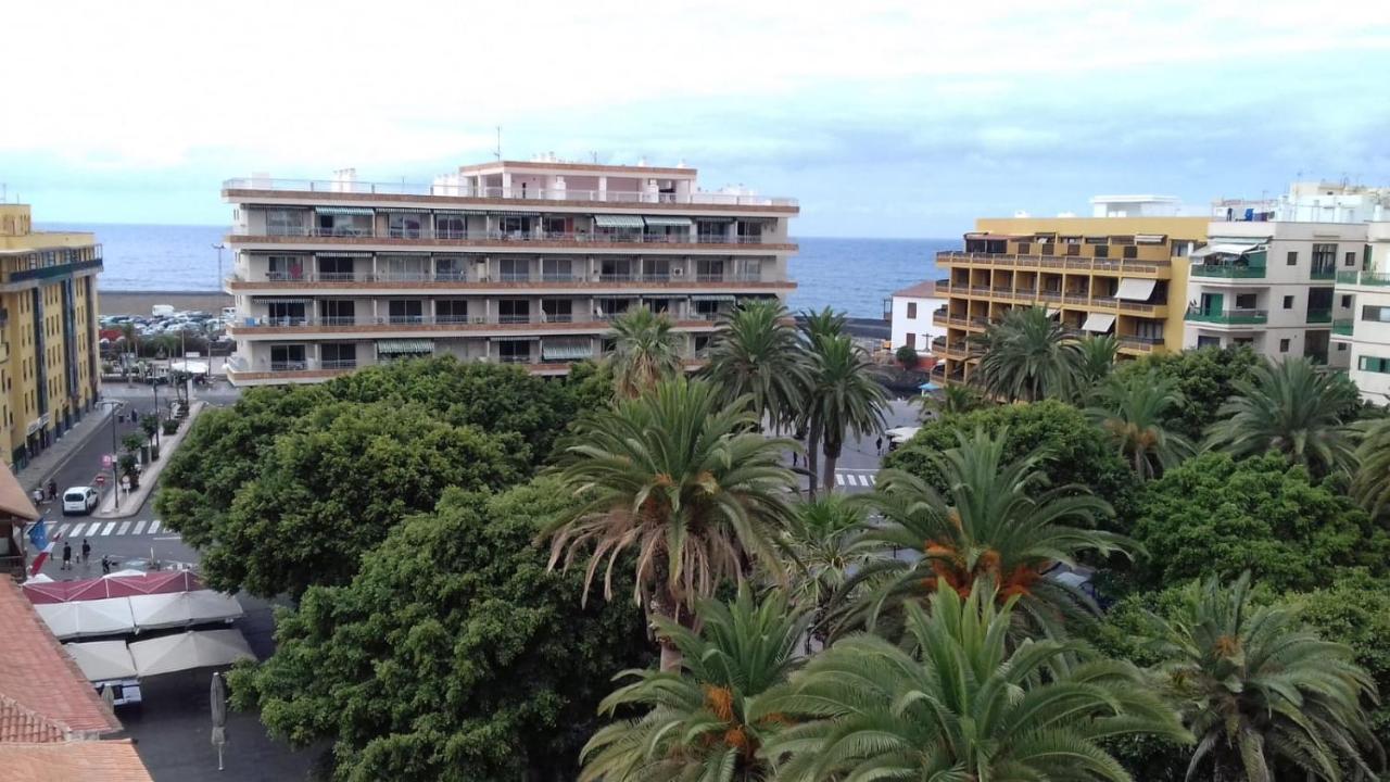 Tropical Hotelli