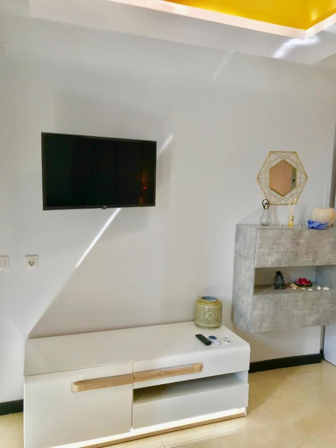 With Teide Views By The Beach Apartment *