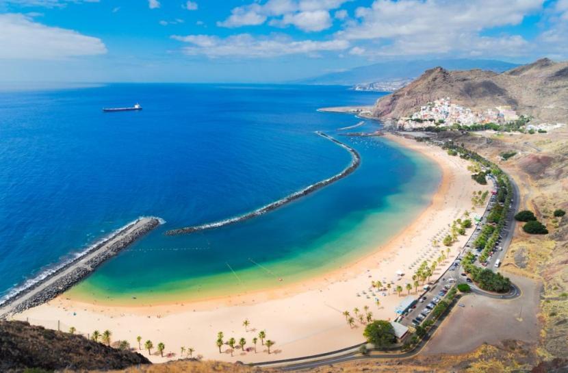 With Teide Views By The Beach Apartment *