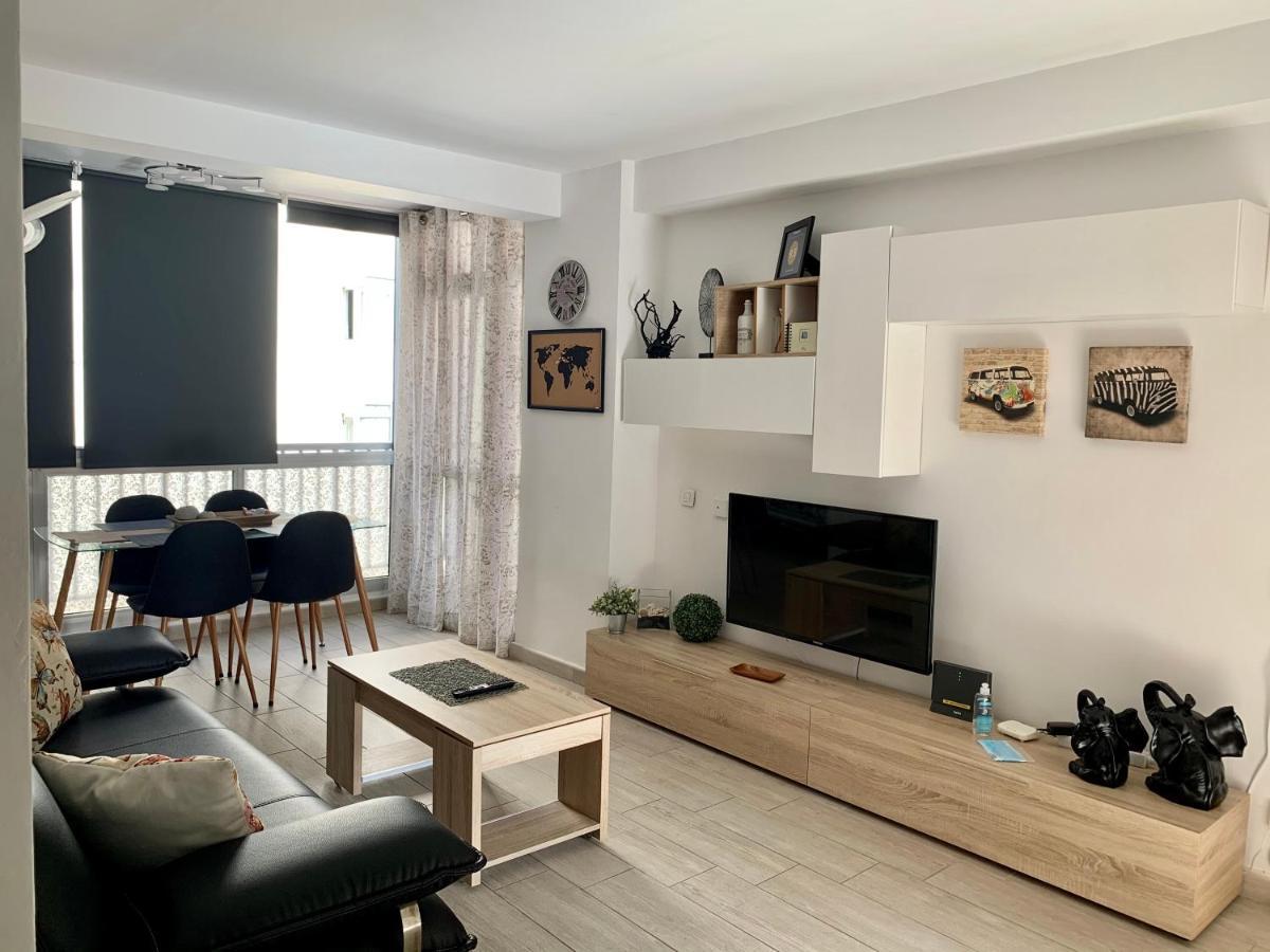 Sunset Avenida Apartment *
