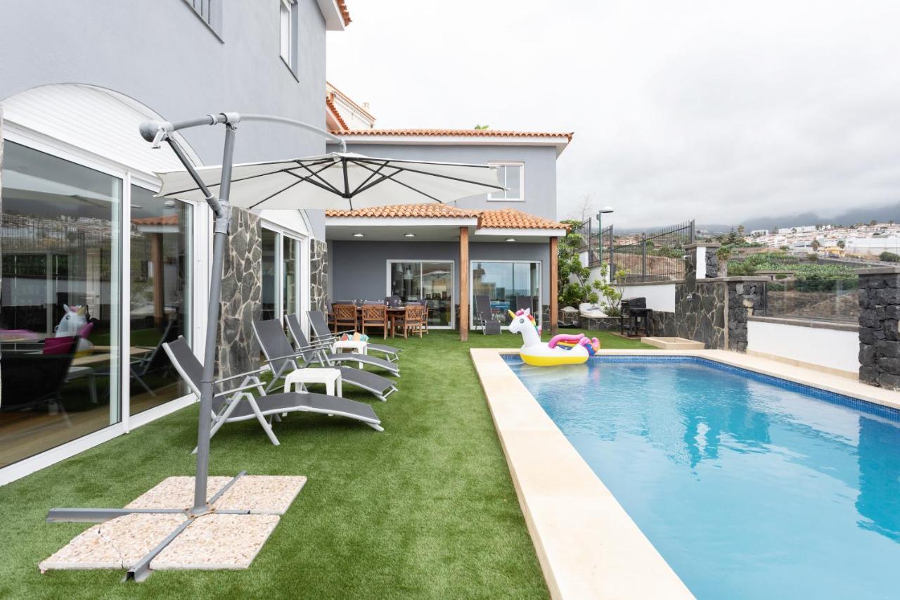 Syrah Villa