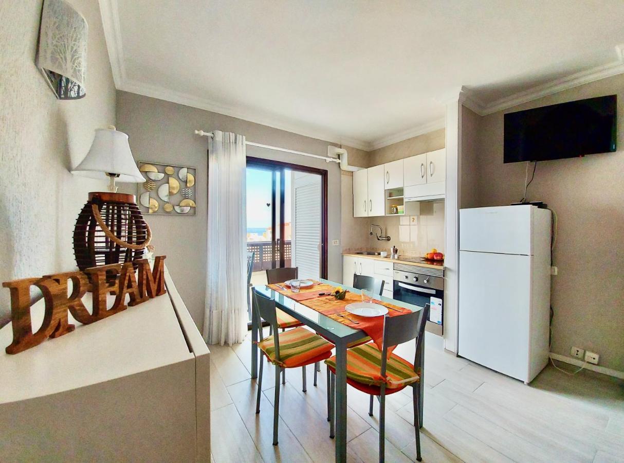 Ocean And Sun Apartment