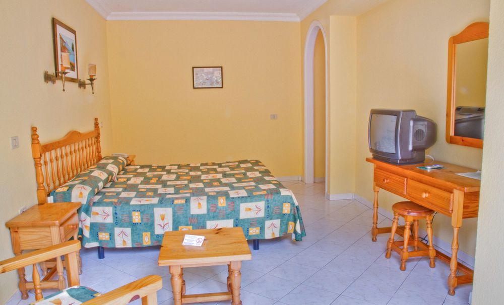 Rf San Borondon Hotel