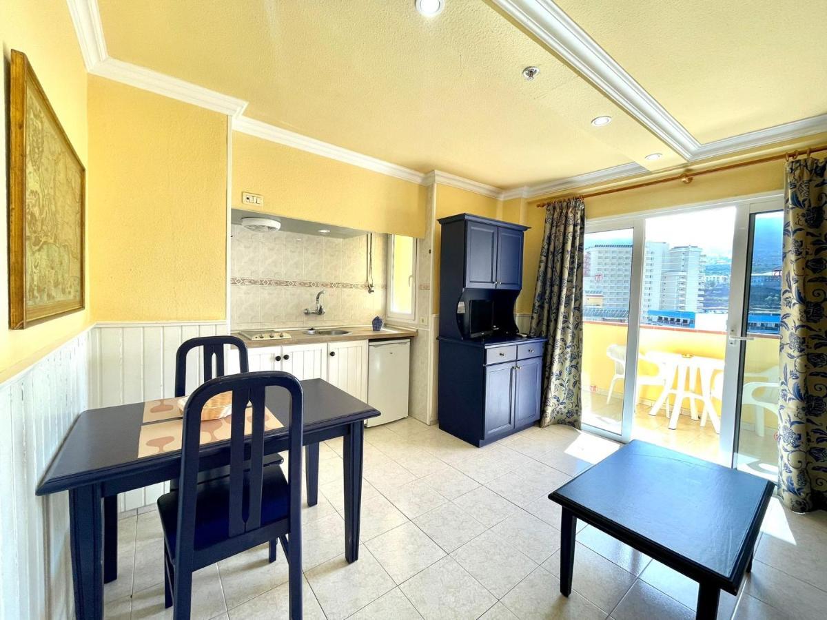 Apartamento Junto Al Mar, Con Balcon, En Playa Jardin Puerto De La Cruz