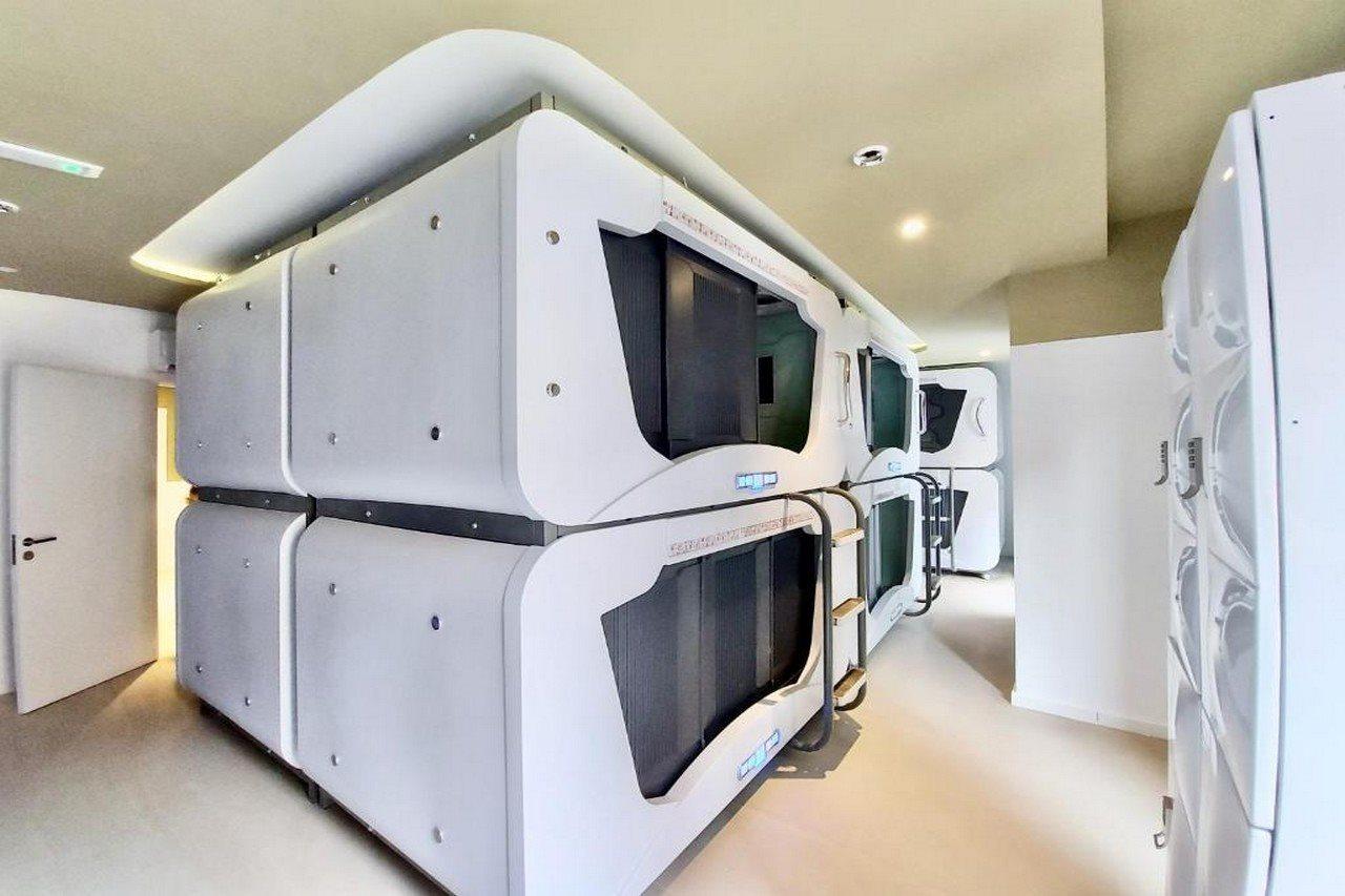 Capsule hotel Atypicap Capsule *