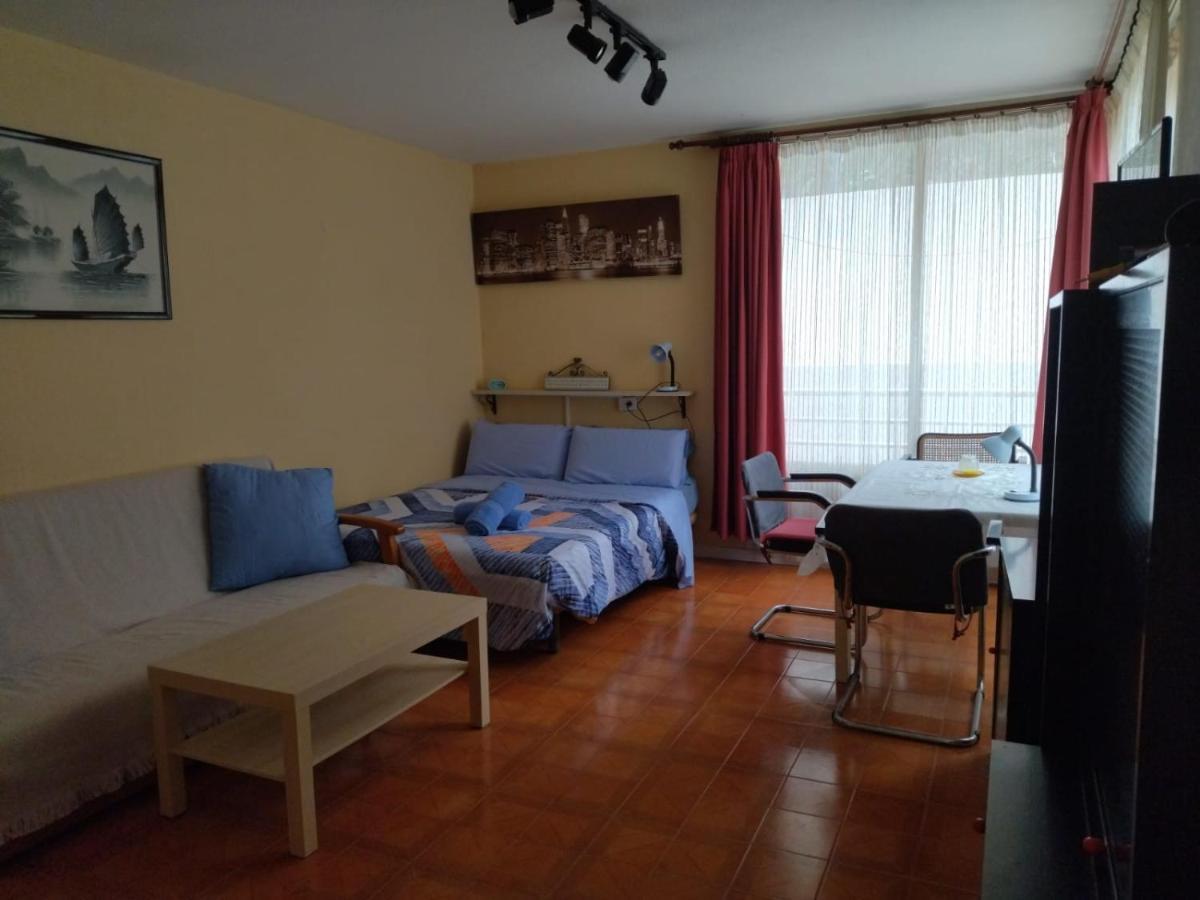 With Pool, 100 Meters Away From The Apartment *