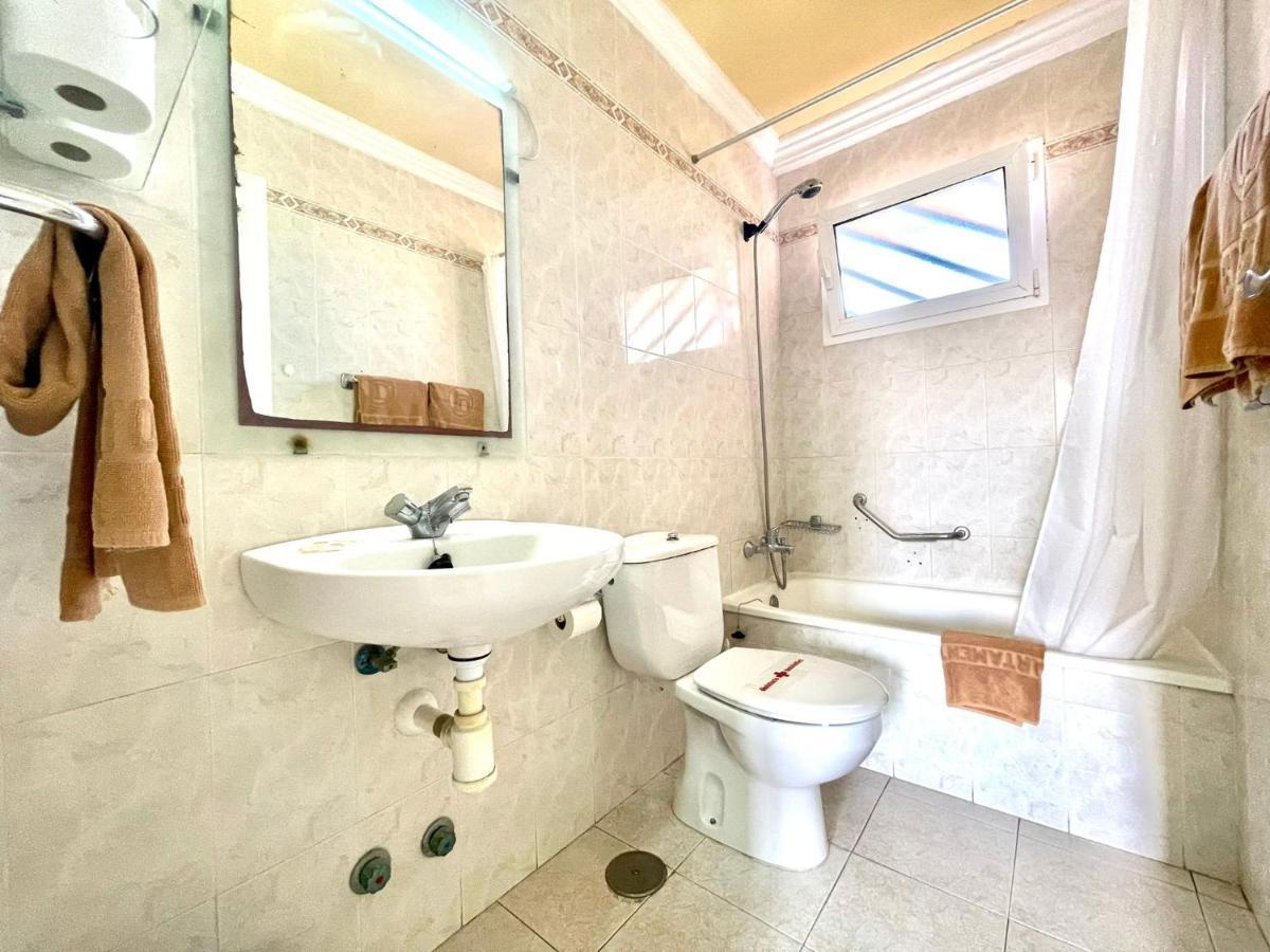 With Spectacular Views, Atlantic Ocean, Pool Y Free Wifi In All Common Areas Apartment