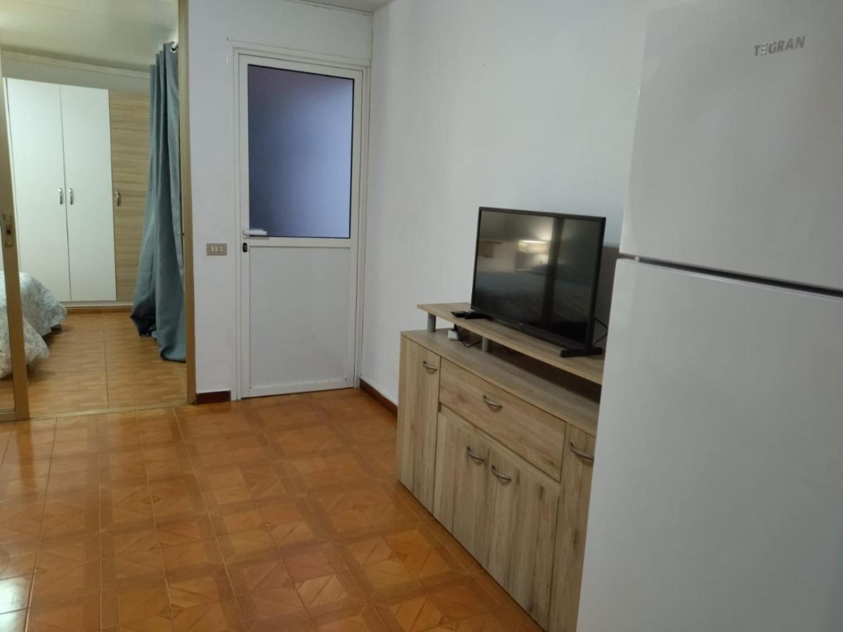 One Bedroom With Pool, 100 Meters From The Beach *