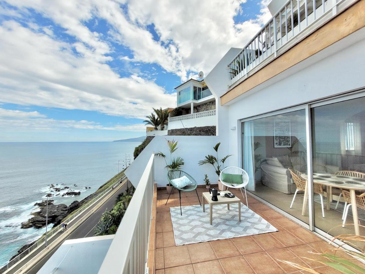 Ocean Blue Apartment