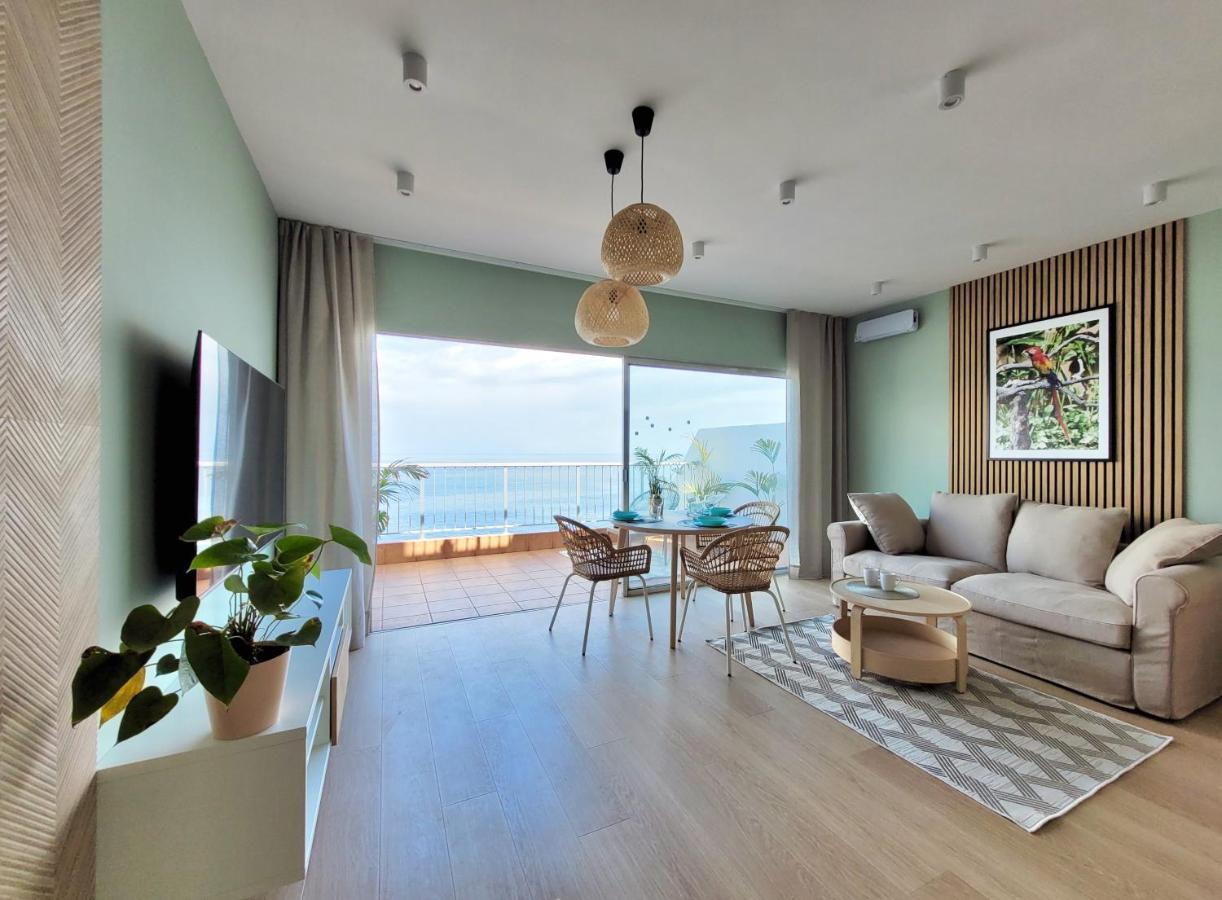Ocean Blue Apartment *
