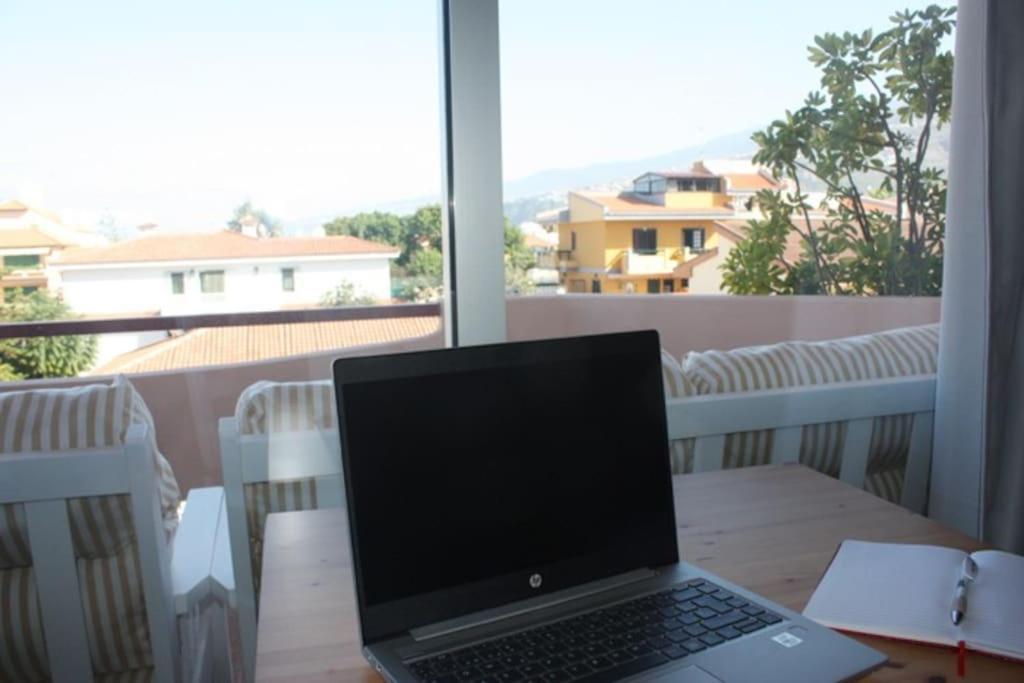 Apartamento Puerto De La Cruz: Loft, Terraza Y Piscina Puerto de la Cruz (Tenerife)