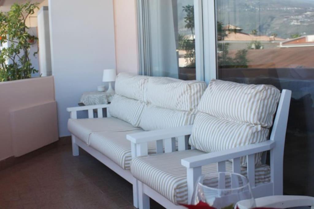Apartamento Puerto De La Cruz: Loft, Terraza Y Piscina
