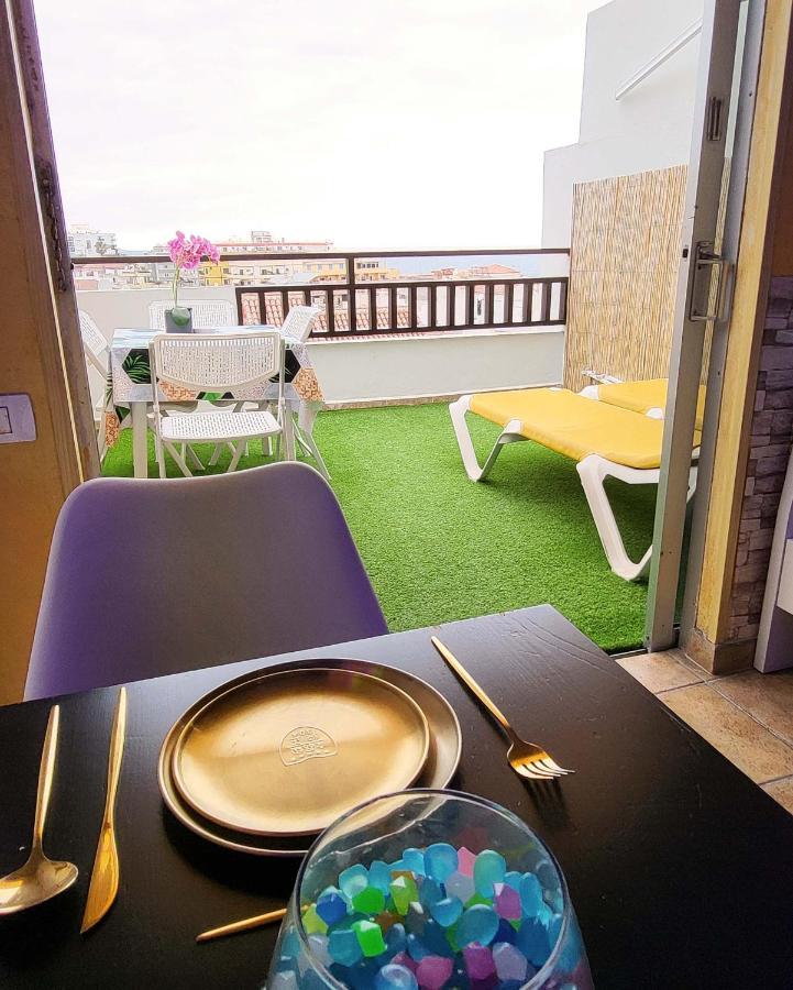 Atico Con Piscina En El Centro Puerto De La Cruz - Edificio Girasol * Puerto de la Cruz (Tenerife)