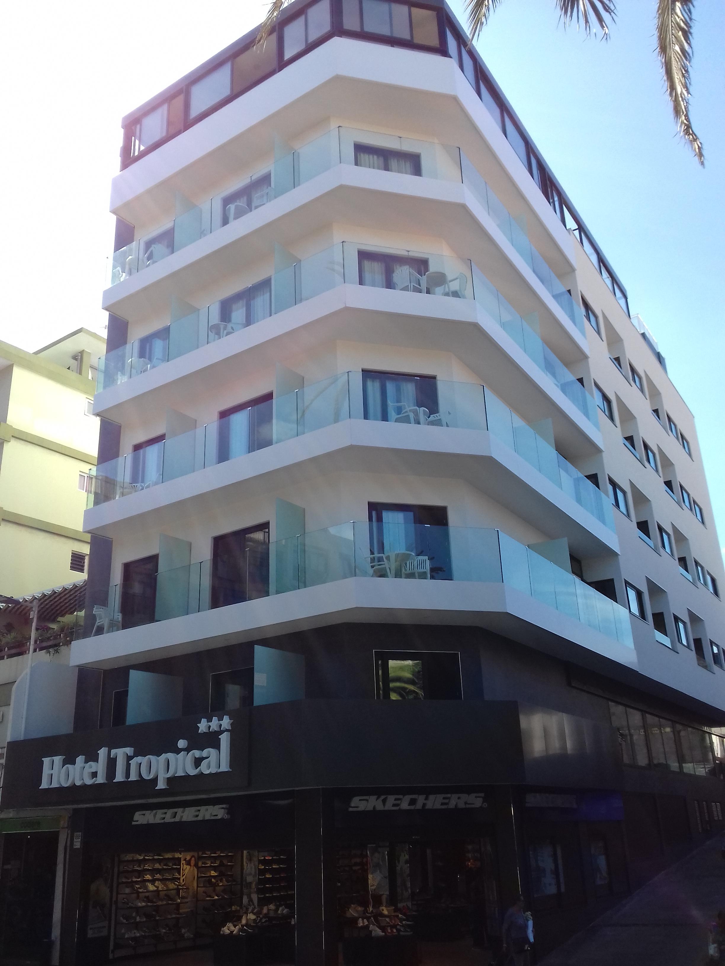 Hotelli Tropical