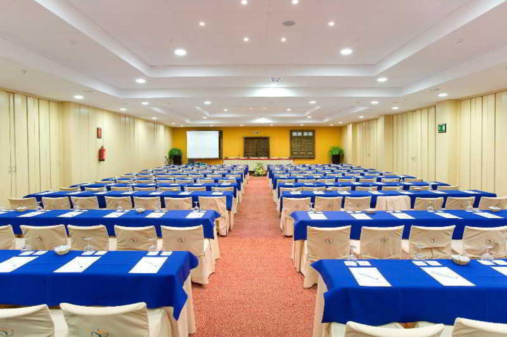 Fergus Otel 4*