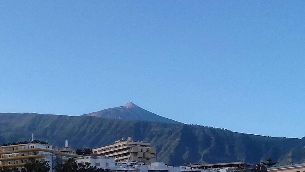 Huoneistohotelli Pez Azul Puerto de la Cruz (Tenerife)
