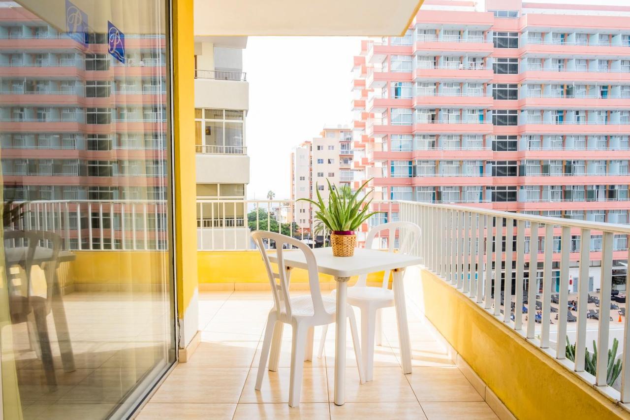 Live Palmeras Apartment *