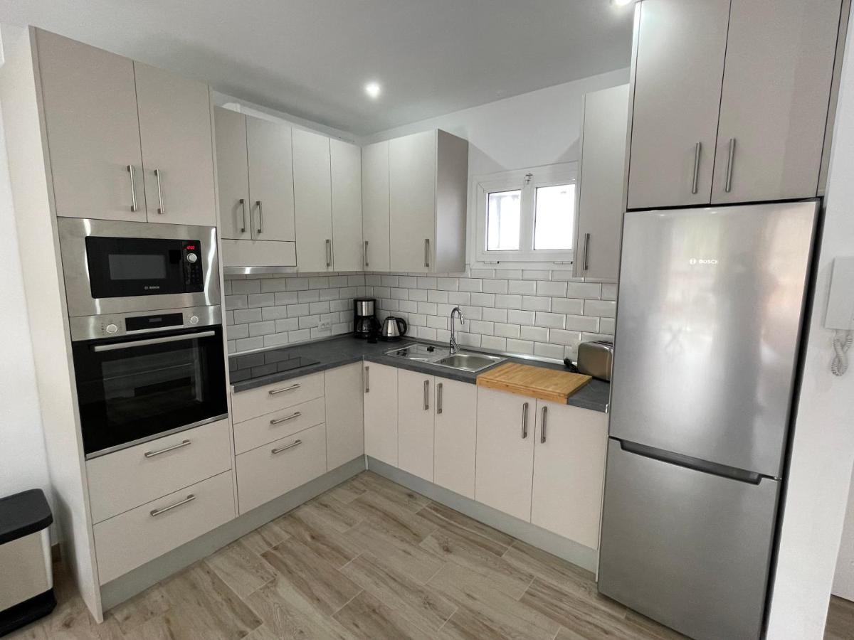 Neue Terrassenwohnung Mit Pool Appartement