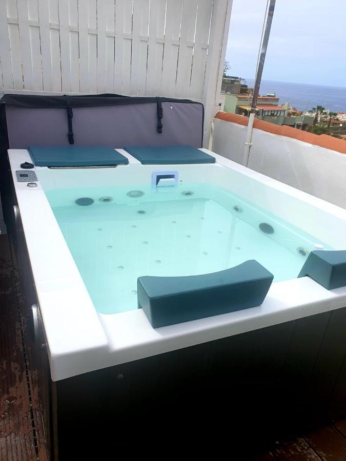 - Sun House - Holidays -