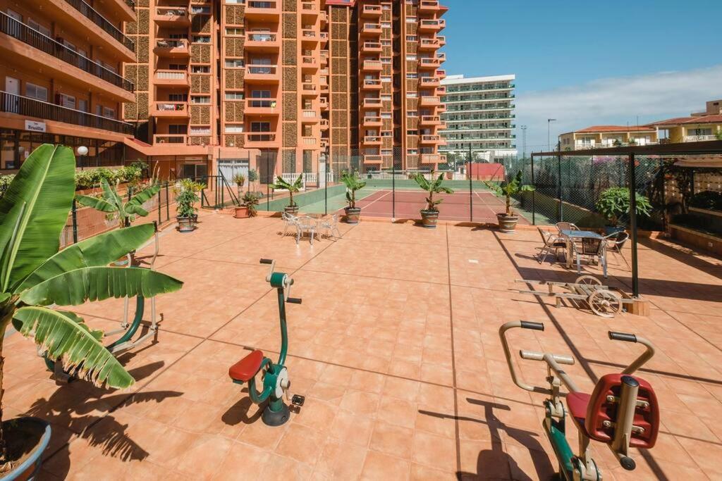 With Balcony And Swimming Pool Apartment *